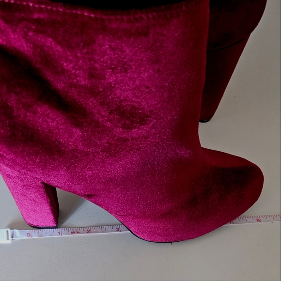 Bamboo Velvet Ankle Boots - Picture 12 of 12